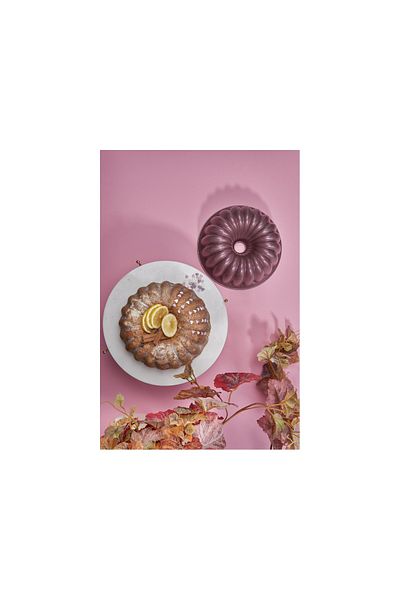 Taç Slice Casting Cake Mold Cherry