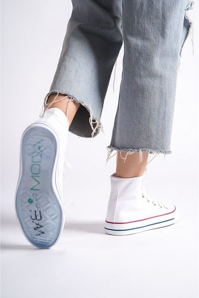 wefashion Long White Gel Sole Sports Shoes