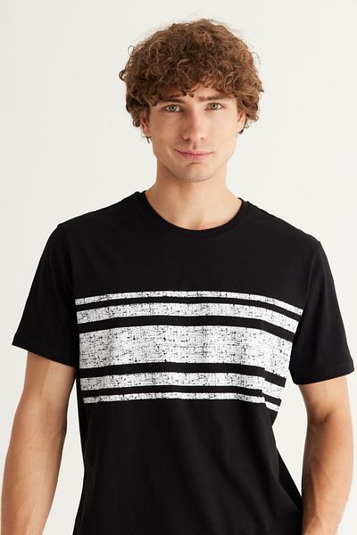 AC&Co / Altınyıldız Classics Men's Black Slim Fit Narrow Cut Crew Neck 100% Cotton Printed T-Shirt