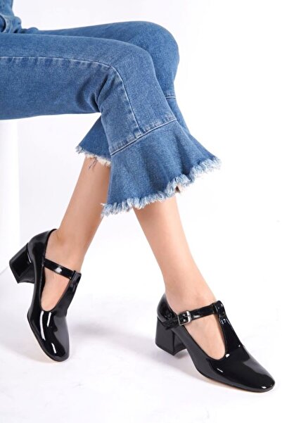 Ayakkabı Podyumum Siyah Rugan Kapalı Yuvarlak Burunlu 5 cm Kalın Ökçe