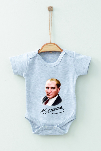 ADABEBEK بدلة أطفال بأكمام قصيرة تحمل توقيع أتاتورك من القطن العضوي بنسبة 100%