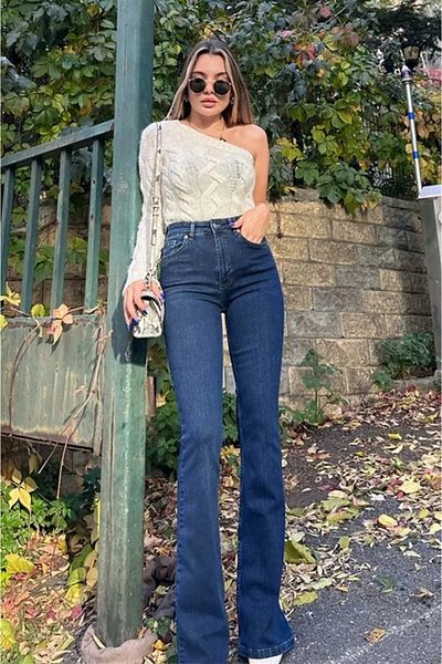 Viola Black Jeans PANTALONI SPANIOLE DE DENIM CU TALIE ÎNALTĂ