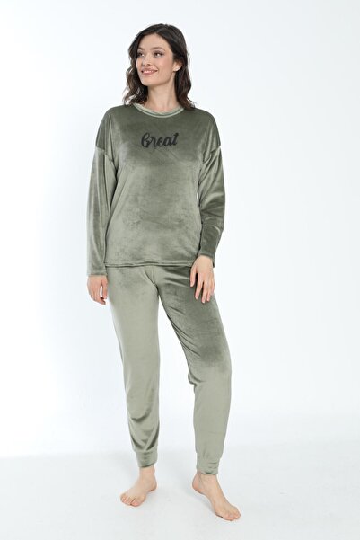 Estiva Women's Winter Great Written Soft Velvet Pajama Set