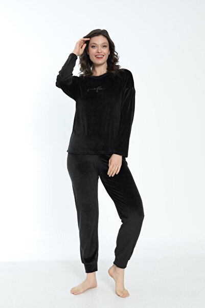 Estiva Women's Winter Perfect Written Soft Velvet Pajama Set