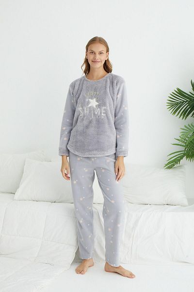 Estiva Women's Winter Star Patterned Fleece Pajama Set