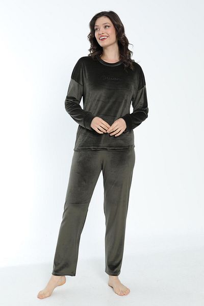 Estiva Women's Winter Dreamer Written Soft Velvet Pajama Set
