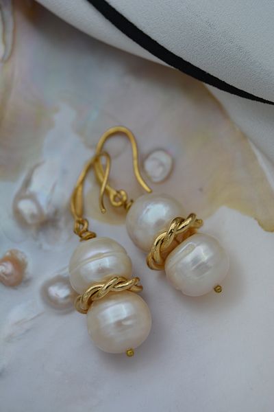 Stoneage Pearl Earrings