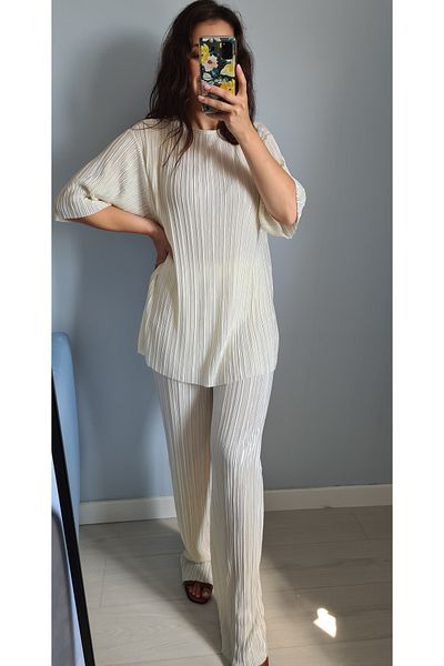 Ece Kahraman Pleated Pants Blouse Set