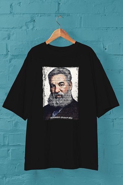 Pisa Art Унисекс тениска с овърсайз принт на Alexander Graham Bell с надпис и портрет