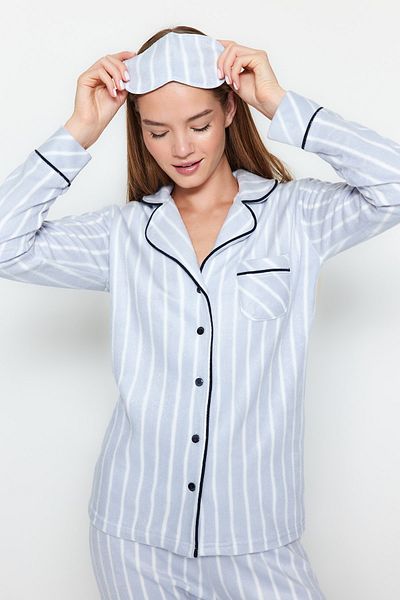 Trendyol Collection Set de pijamale tricotate de iarnă din lână cu bandă de somn cu dungi albastre THMAW22PT0360