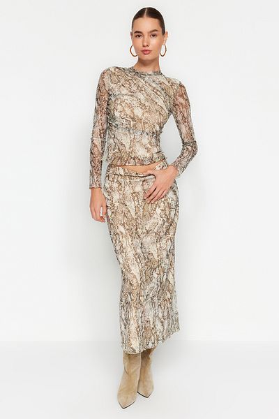 Trendyol Collection Khaki Patterned Draped Sheer Back Fitted Tulle Knitted Blouse TWOAW24BZ00177