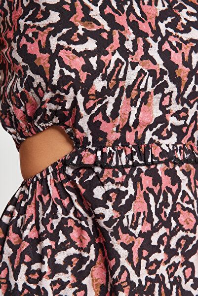 Trendyol Collection Кафява миди рокля с леопард и V-образно деколте - A-Line Twoss23El02428