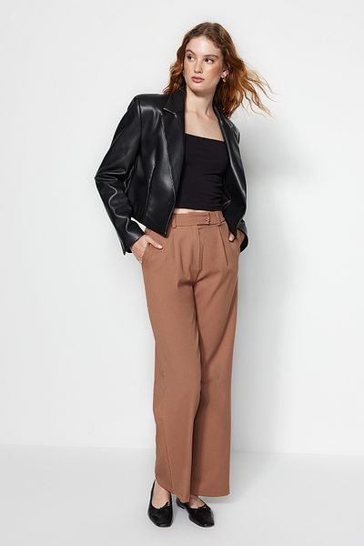 Trendyol Collection Světle hnědé široké kalhoty TWOAW22PL0263