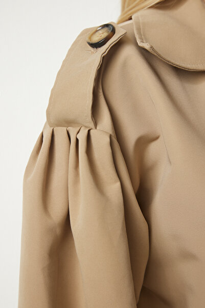 Happiness İstanbul Női bézs kétsoros hajtóka övvel övöltözve MC00220