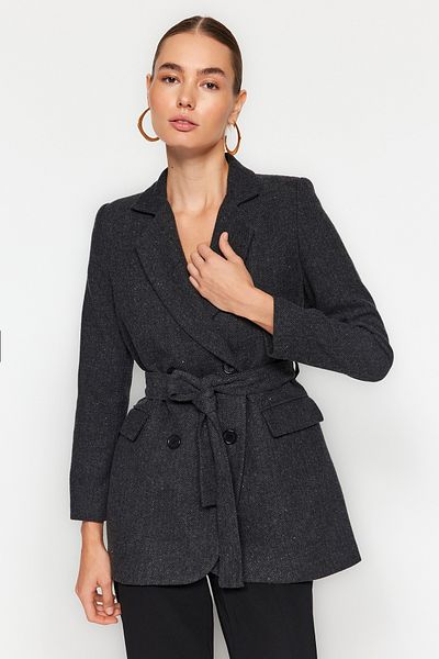 Trendyol Collection Schwarzer, regulärer, gewebter Blazer mit Krawattendetails TWOAW24BC00017