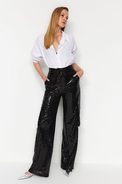 Trendyol Collection Black Cargo Pocket Sequin Trousers TPRAW24PL00003