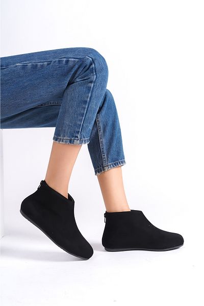 Moda Değirmeni Kurze, flache Damenstiefel aus schwarzem Wildleder mit Reißverschluss BG1176-116-0001