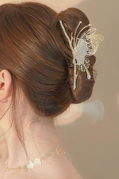TAKIŞTIR Gold Color Butterfly Figured Latch Buckle