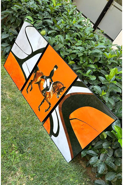 Linacci Üçlü Siyah Alüminyum Metal Çerçeve Turuncu At Siyah Camlı Poster Tablo Seti