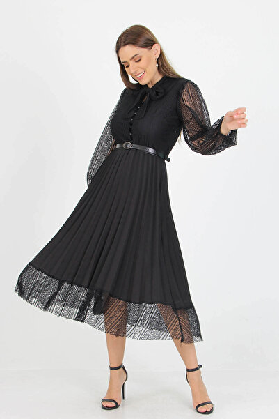 XXL BUTİK Kadın Siyah Yakası Bağlama Detaylı Kemerli Dantel Elbise Apcx41