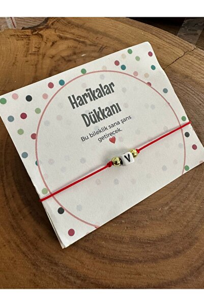 HARİKALAR DÜKKANI سوار لاكي أحمر مع تفاصيل مكرامية حرف V