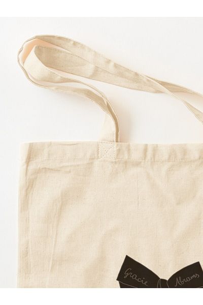 w house Gusseted Cloth Shoulder Bag 14313 - Gracie Abrams bow