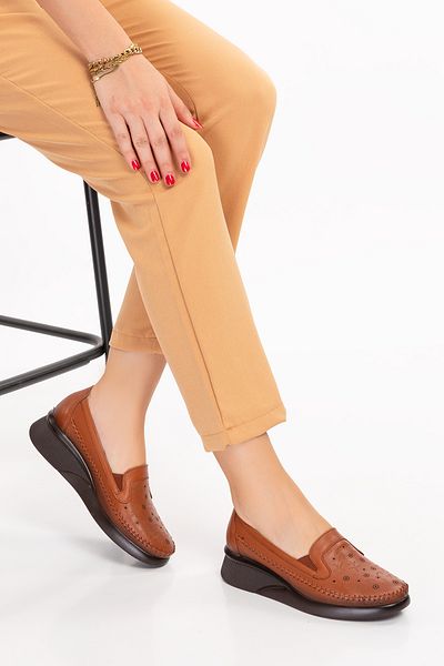 Akgün Terlik Women's Genuine Leather Tan Laser Detail Comfort Shoes