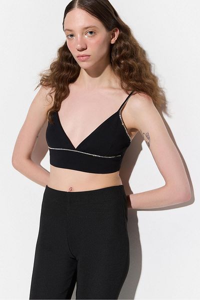 No Matter What BluzV-Neck Crop Blouse