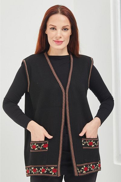 GRYMOOD Mother Knitwear Rose Motif Black Short Pocket Vest