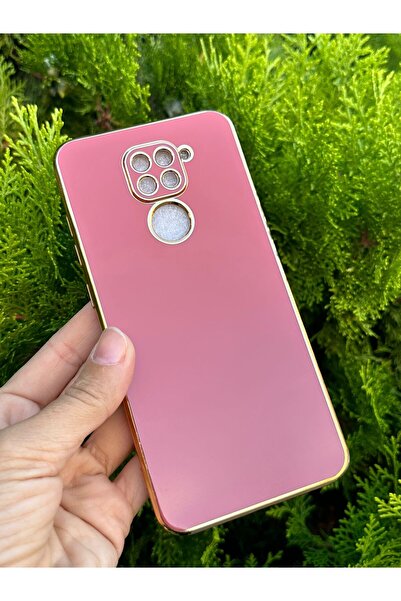 Aksesuarda Moda Redmi Note 9 Uyumlu Gold Detaylı Lazer Kesim Kılıf