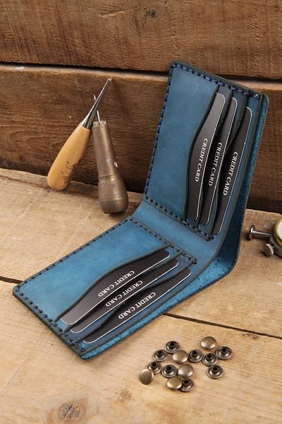 New Coast Leather 1900's Мъжки портфейл от естествена кожа с тюркоаз, ръчно изработен
