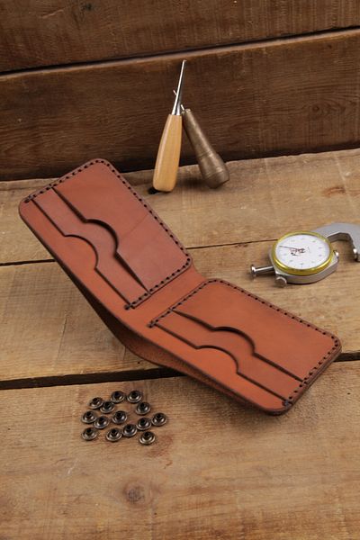 New Coast Leather 1900's Минималистичен мъжки портфейл от естествена кожа, ръчно изработен