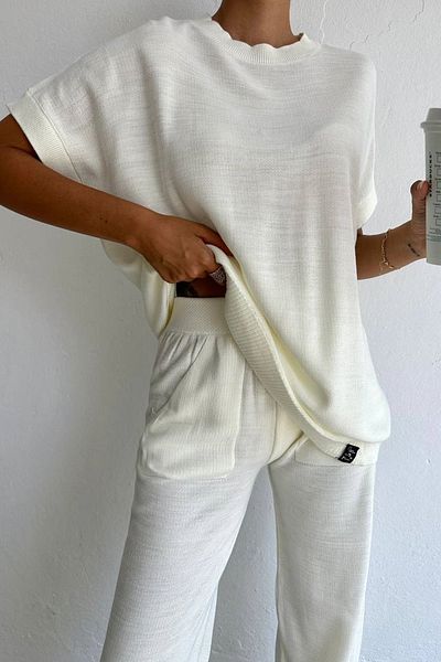 lovebox Sleeveless Round Collar White Knitwear Top and Pocket Detailed White Knitwear Trousers White Top and Bottom Set 070
