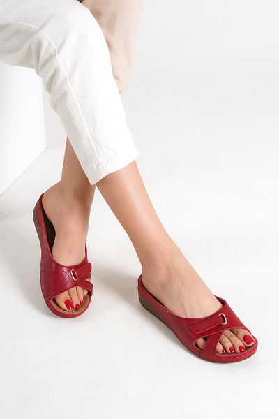 Capone Outfitters Capone Z0777 Rote anatomische Komfort-Hausschuhe für Damen