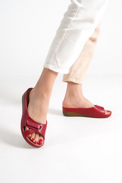 Capone Outfitters Capone Z0777 Rote anatomische Komfort-Hausschuhe für Damen