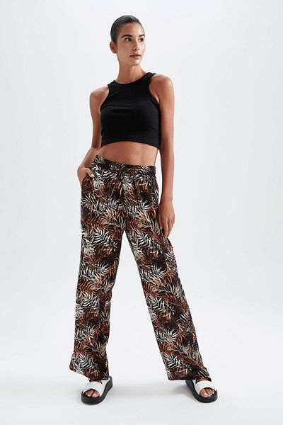 DeFacto Traditionell gemusterte Viskose-Hose mit hoher Taille und weitem Bein und Taschen