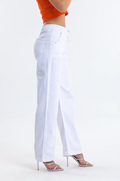 SHEVEGA High Waist and Wide Leg - White Jeans Jeans