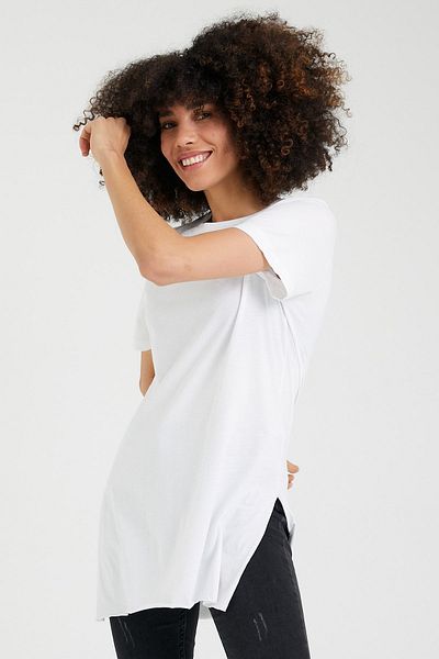 Weyeze تي شيرت نسائي أبيض أساسي Ab-y38100mrk