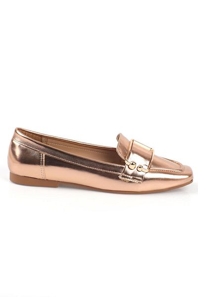 Capone Outfitters Capone Blunt Toe Metallic Fabric Metal Accessoire Banded Rose Damen-Loafer