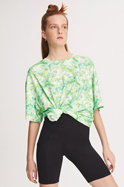 Perspective Clemita Comfortable Fit Crew Neck Standard Size Batik Patterned Neon Green Color Women's T-Shirt