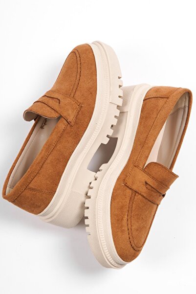 Capone Outfitters Dámska mokasína Capone Oval Toe Trac Sole Semišové ťavie vlasy