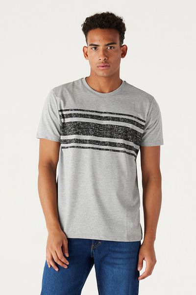 AC&Co / Altınyıldız Classics Bedrucktes Herren-T-Shirt aus 100 % Baumwolle in Grau-Melange mit schmalem Schnitt und Rundhalsausschnitt