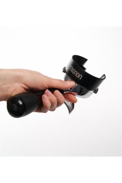 Eureka Mignon Dosing Funnel Black 58 mm.