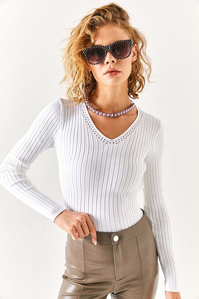 Olalook Women's Ecru Collar Openwork V-Neck Ribbed Knitwear Blouse BLZ-19002397
