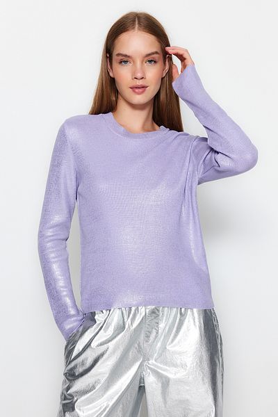 Trendyol Collection Lilafarbener Strickpullover mit Foliendruck TWOAW24KZ01086