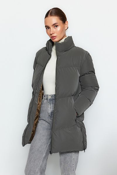 Trendyol Collection Khakifarbene, wasserdichte Pufferjacke mit Kapuze TWOAW24MO00258