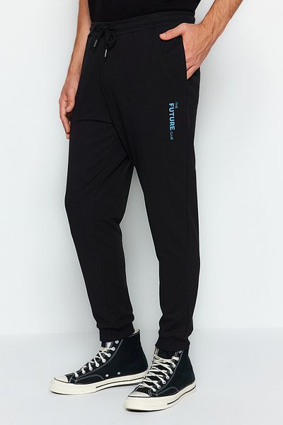 Trendyol Collection TEKST Nadrukowany Czarny Dres - Elastyczna Nogawka, Regularny Krój TMNSS22EA0152