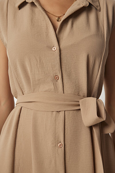 Happiness İstanbul Γυναικείο καλοκαιρινό πουκάμισο από λινό βισκόζη ζωσμένο με μπισκότο DD00927