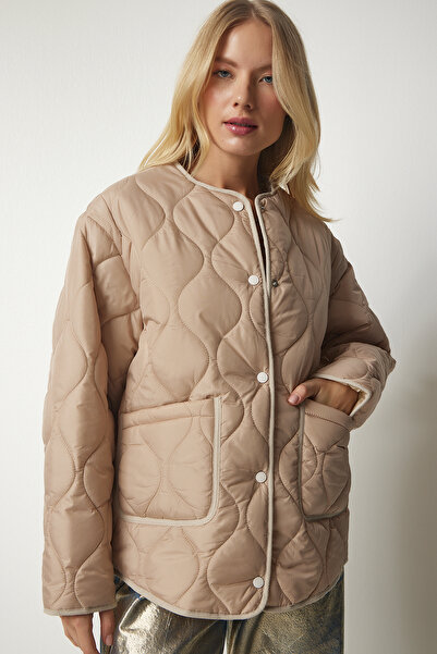 Happiness İstanbul Kadın Krem Cepli Oversize Kapitone Mont DZ00098