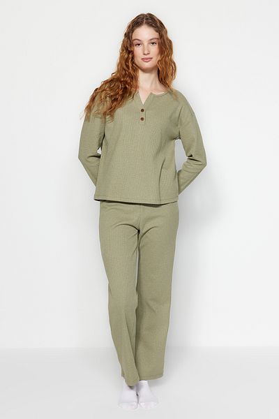 Trendyol Collection Pletená pyžamová souprava zelené vafle tričko-kalhoty THMAW24PT00126
